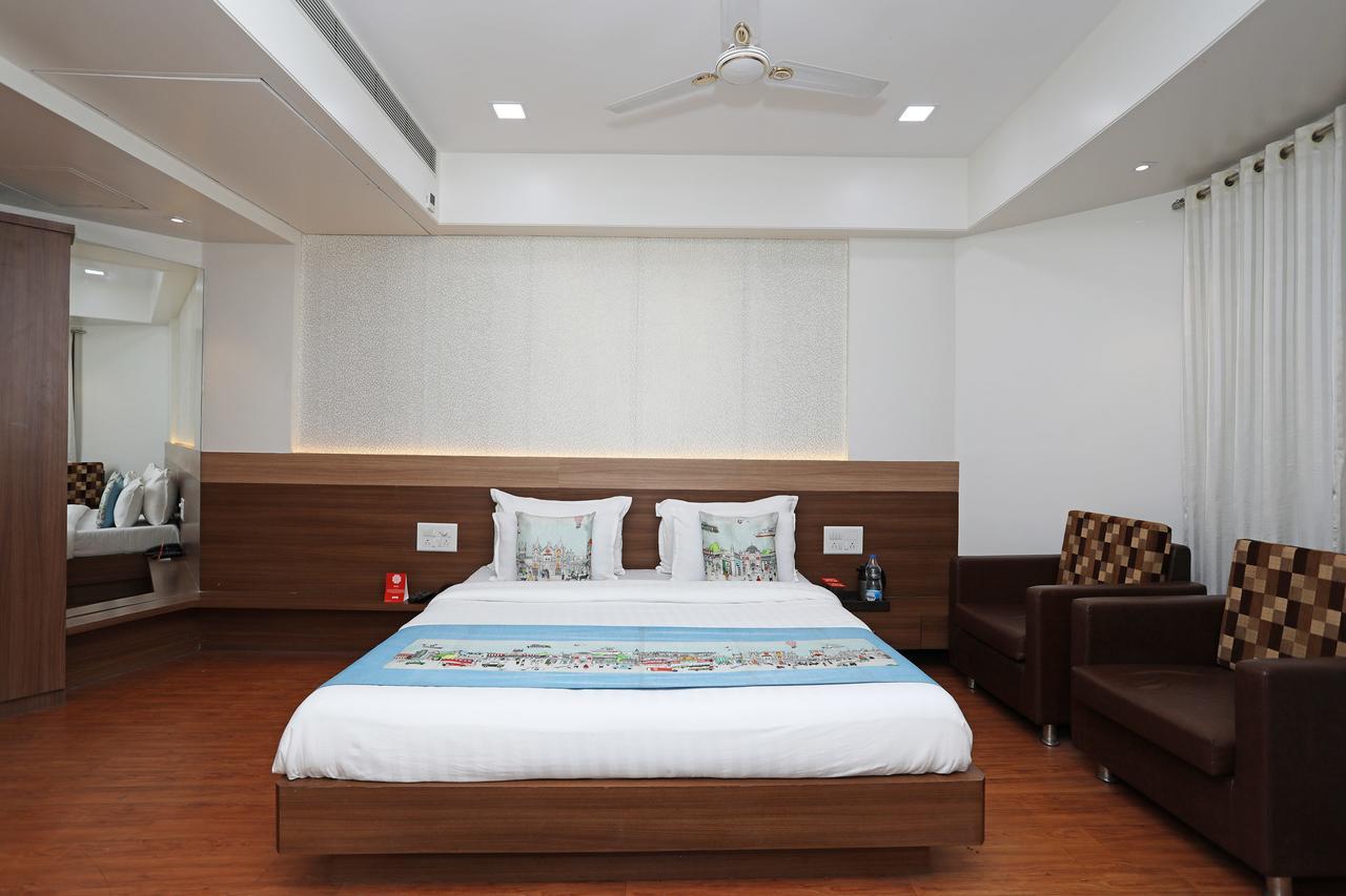 Oyo 10672 Hotel Riviera Nashik Extérieur photo