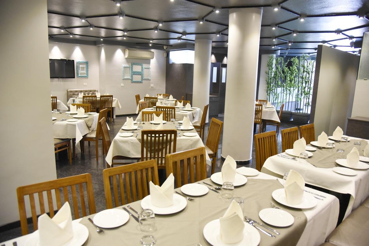 Oyo 10672 Hotel Riviera Nashik Extérieur photo