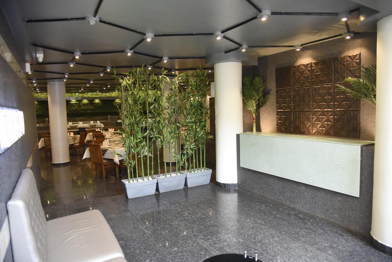 Oyo 10672 Hotel Riviera Nashik Extérieur photo